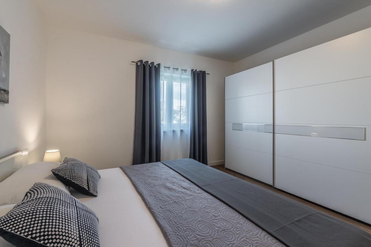 Holiday Home Bajlo Apartment With Three Bedrooms زادار المظهر الخارجي الصورة