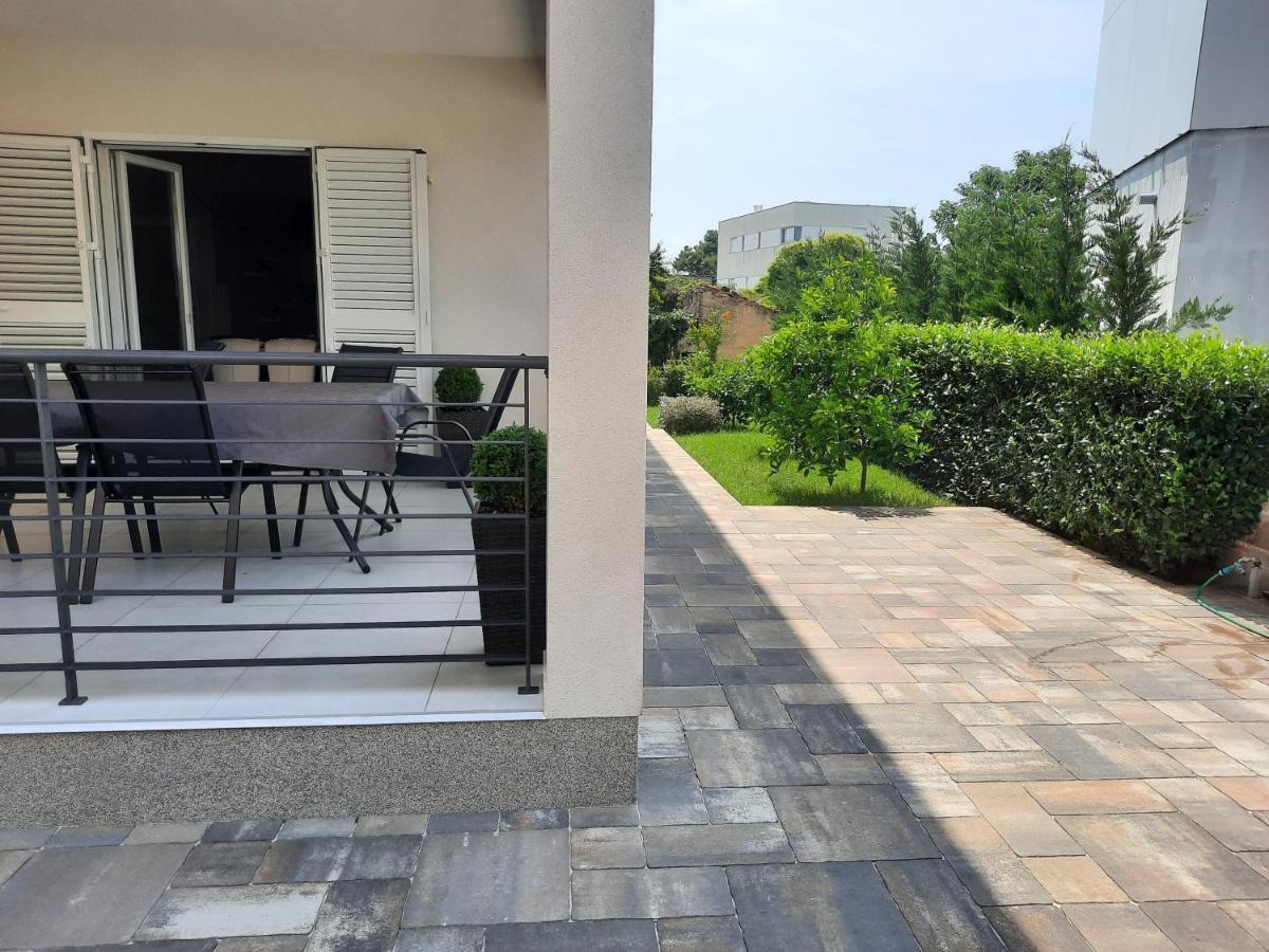 Holiday Home Bajlo Apartment With Three Bedrooms زادار المظهر الخارجي الصورة